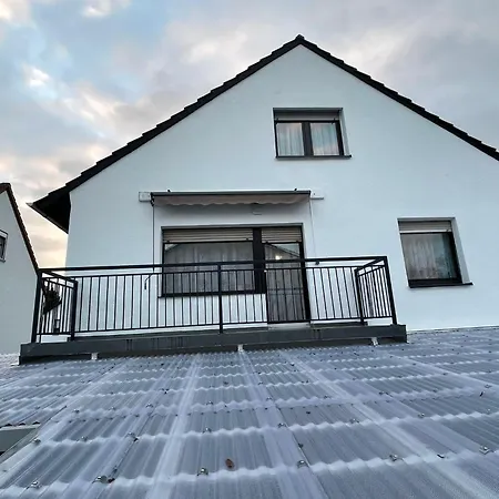Luis Ruesselsheim O1 Homestay szállás Hassloch (Hessen)
