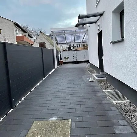 Homestay Luis Ruesselsheim O1 *