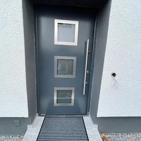 Luis Ruesselsheim O1 Homestay Hassloch (Hessen)