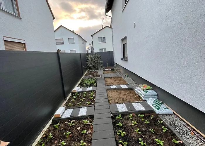 Luis Ruesselsheim O1 Homestay szállás Hassloch (Hessen)