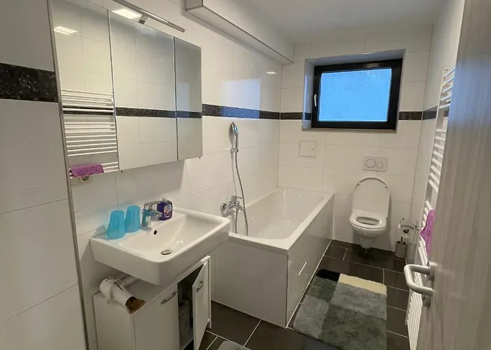 Luis Ruesselsheim O1 Homestay szállás *