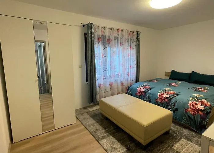 Luis Ruesselsheim O1 Homestay szállás *